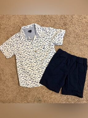 Nautica White Button-Up Shirt with Blue Whale Print navy shorts set size 4T